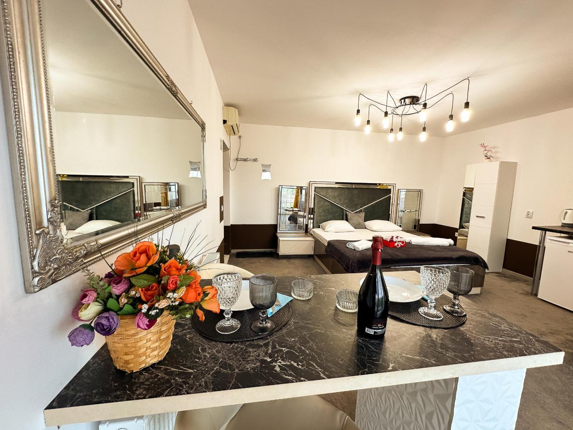 The Royal - Studio With Balcony & Panoramic View Krajowa Zewnętrze zdjęcie